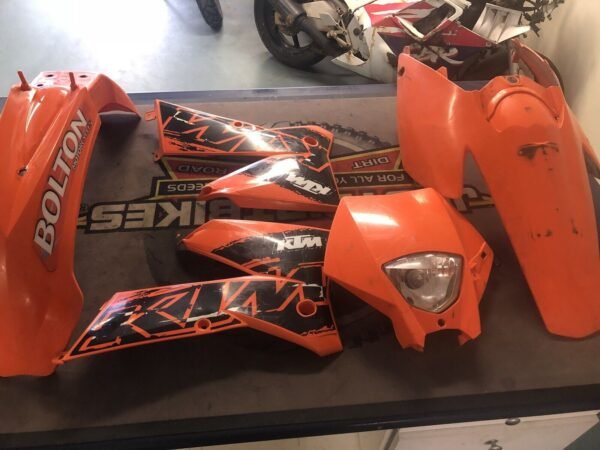KTM 250 EXCF 07 SIDE COVER GUARD FAIRING sx sxf 125 300 400 450 525 530 WRECKING