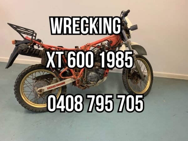 YAMAHA XT 600 1985  FRONT WHEEL RIM HUB SPOKES xt it yz tt 250 350 'WRECKING'