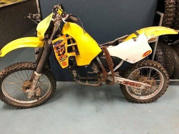 SUZUKI RMX 250 1996  CRANKCASES CRANK CASES  rm rmz  125  WRECKING BIKE "
